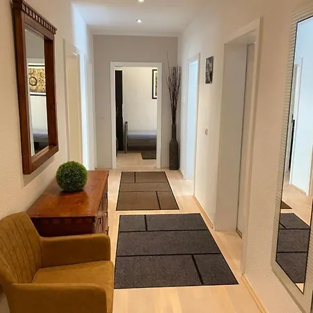 Apartment 3-Room Karl-Heine *
